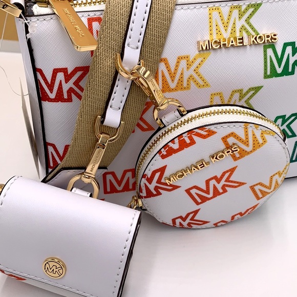 MICHAEL KORS
Jet Set Logo Crossbody Bag with Case for Apple AirPods Pro - Picture 14 of 16